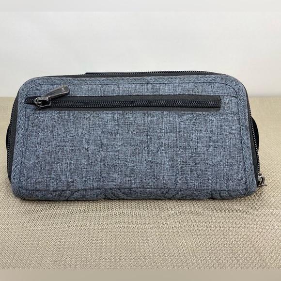 LUG RFID ZIP AROUND WALLET IN HEATHERED GRAY AND BLACK - Picture 2 of 9